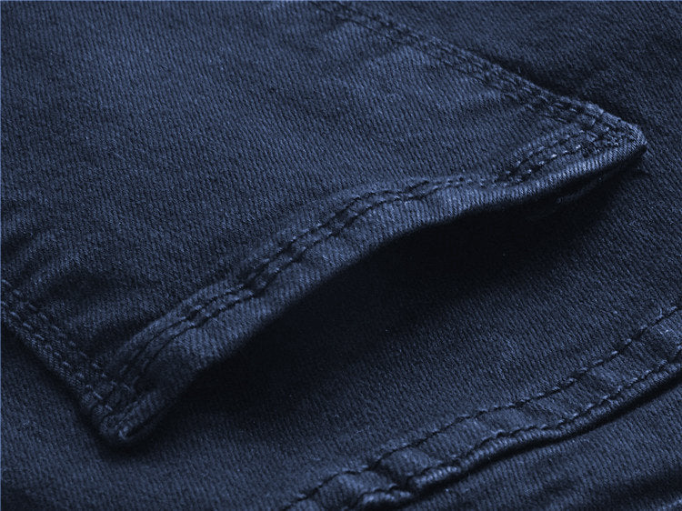 Jeans ajustados sencillos