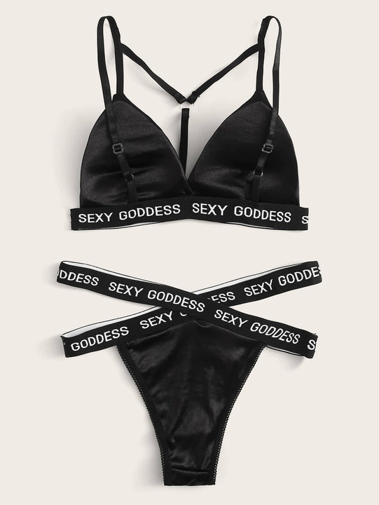 Set de lenceria harness con cinta con letra