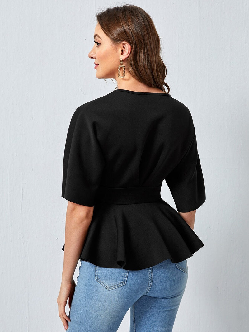 Top peplum de cintura con cordon de cuello profundo