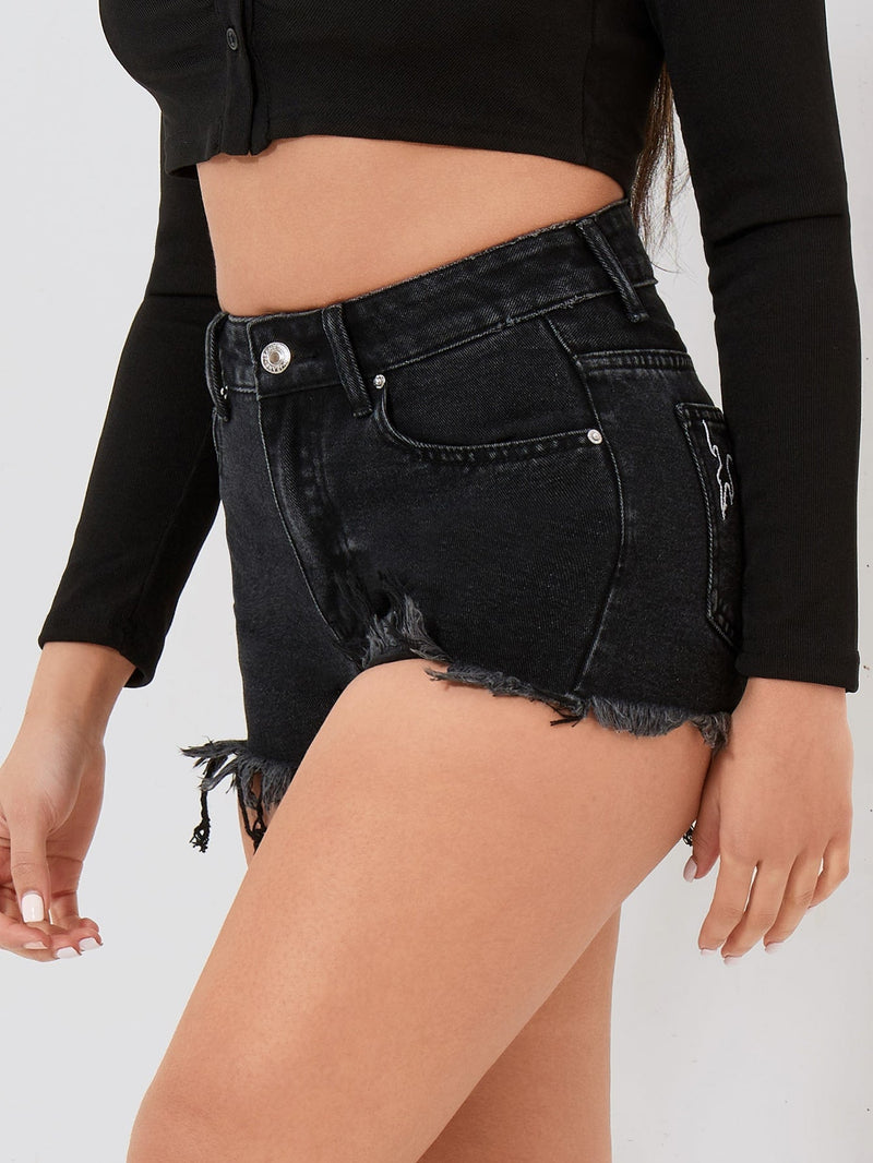 PETITE Shorts en mezclilla bajo crudo fuego con bordado