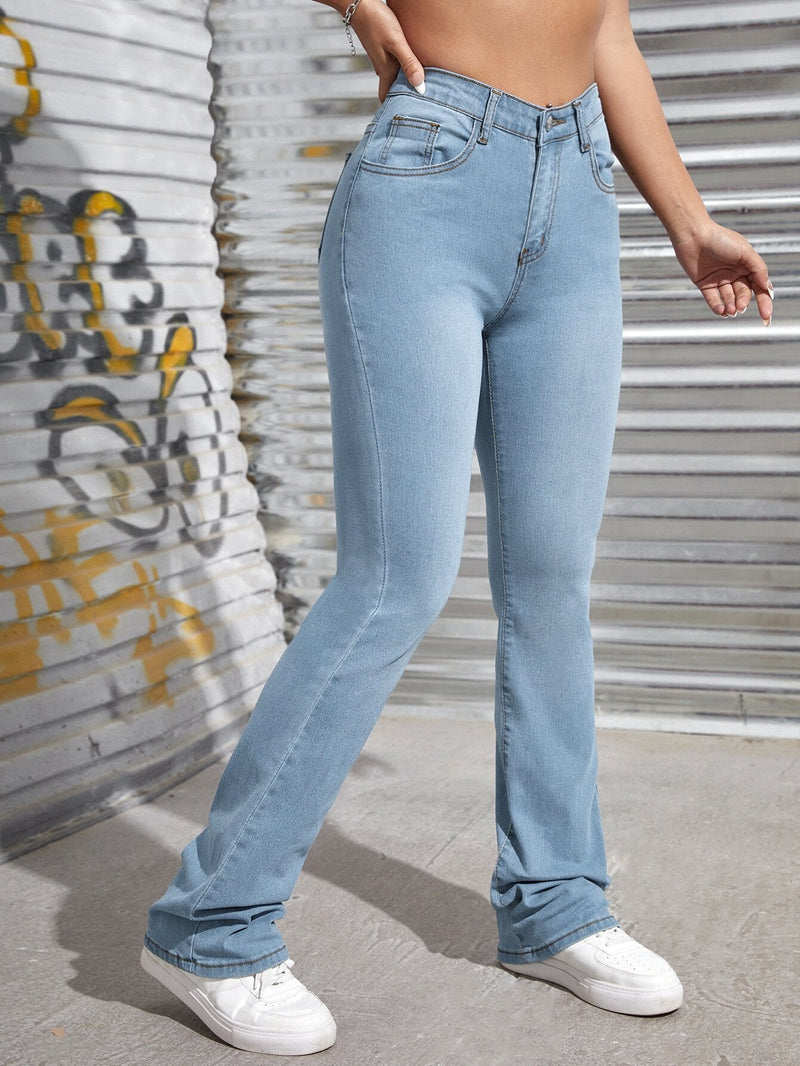 ICON Jeans de pierna amplia de talle alto con bordado de mariposa