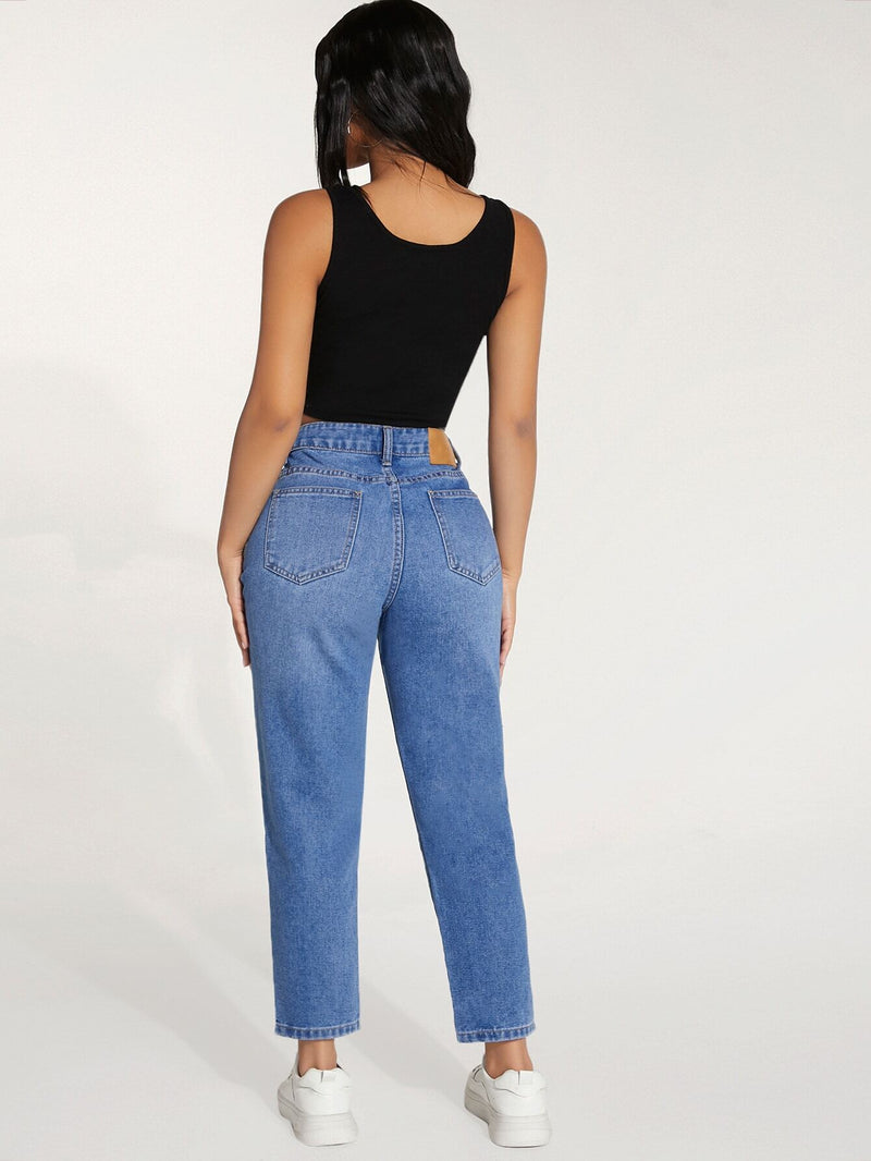 PETITE Jeans conicos de talle alto con diseno de parche