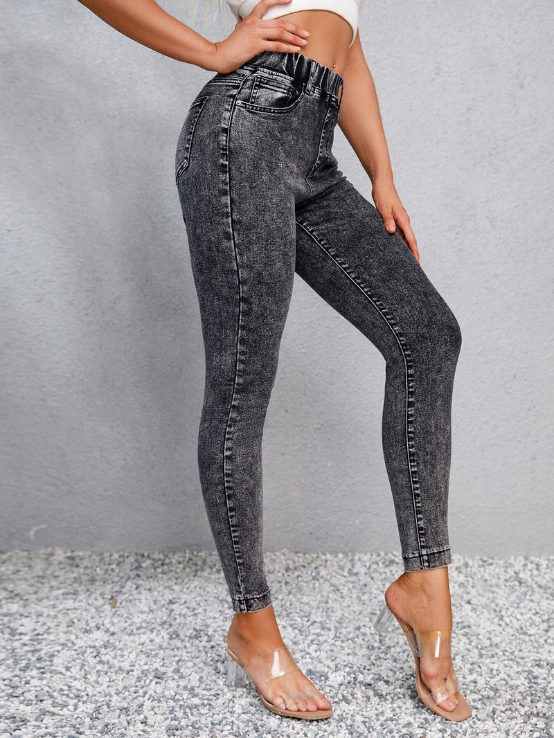 Frenchy Jeans ajustados de talle alto con bolsillo oblicuo