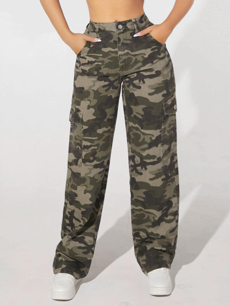 PETITE Jeans cargo con estampado de camuflaje con bolsillo con solapa