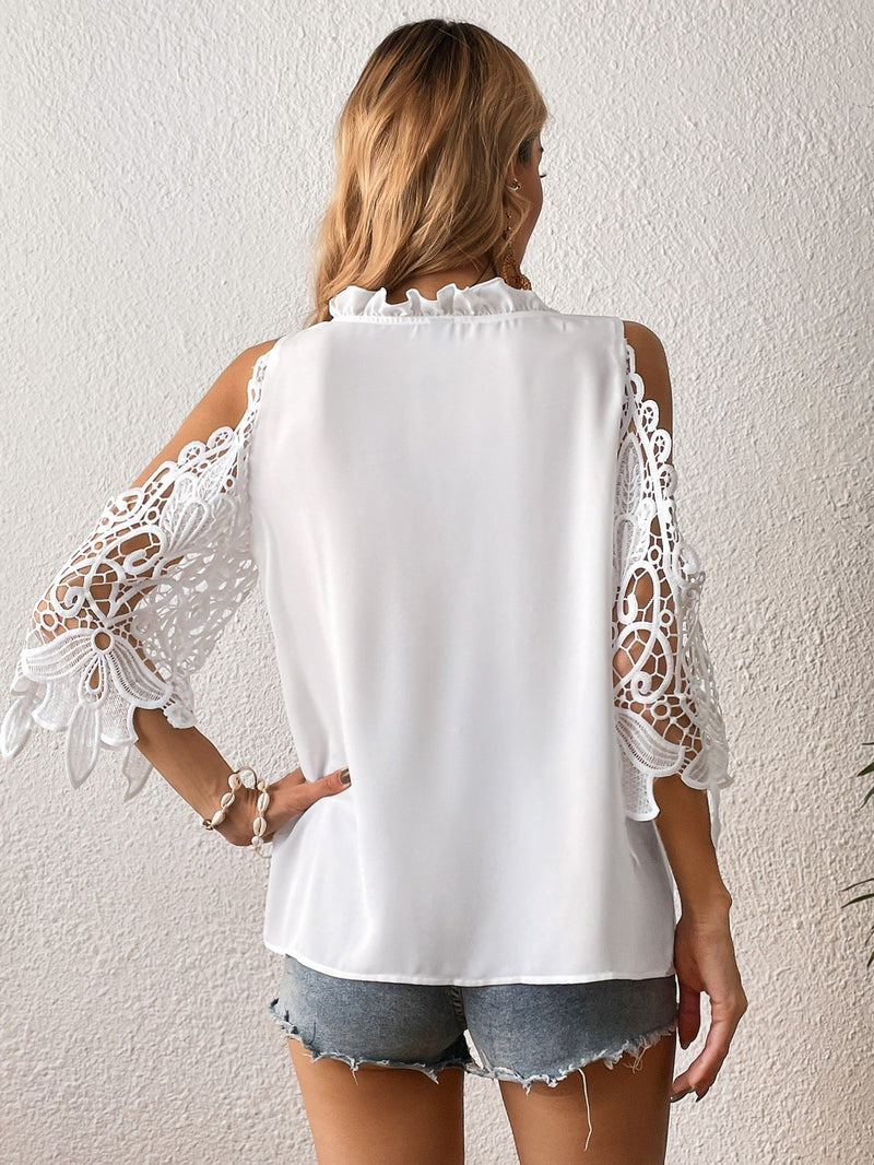 VCAY Blusa con encaje en contraste de hombros descubiertos