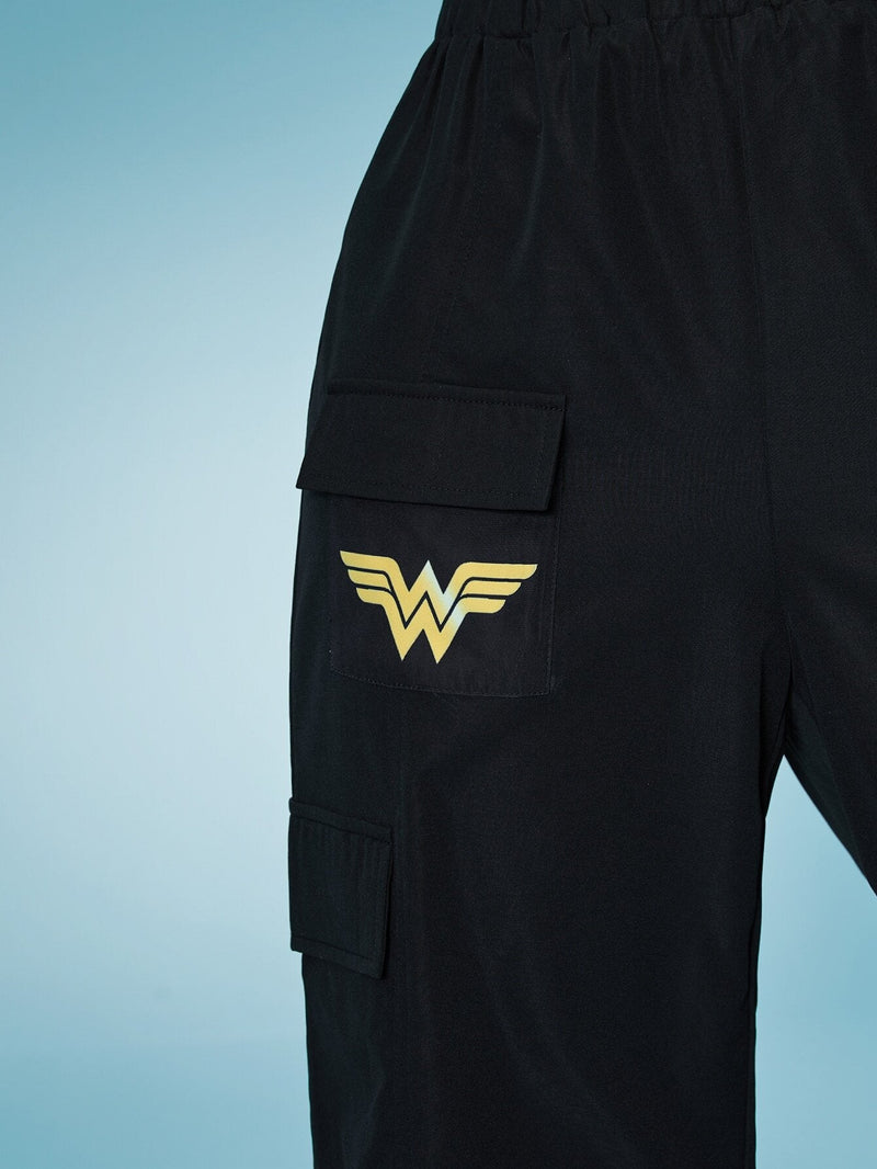 Warner Bros 100 Years X  Pantalones cargo con estampado de estrella