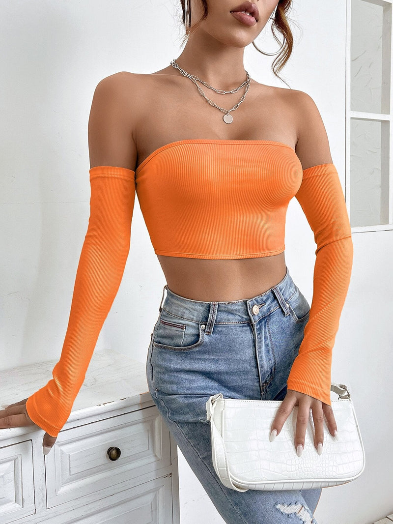 PETITE Top crop de hombros descubiertos