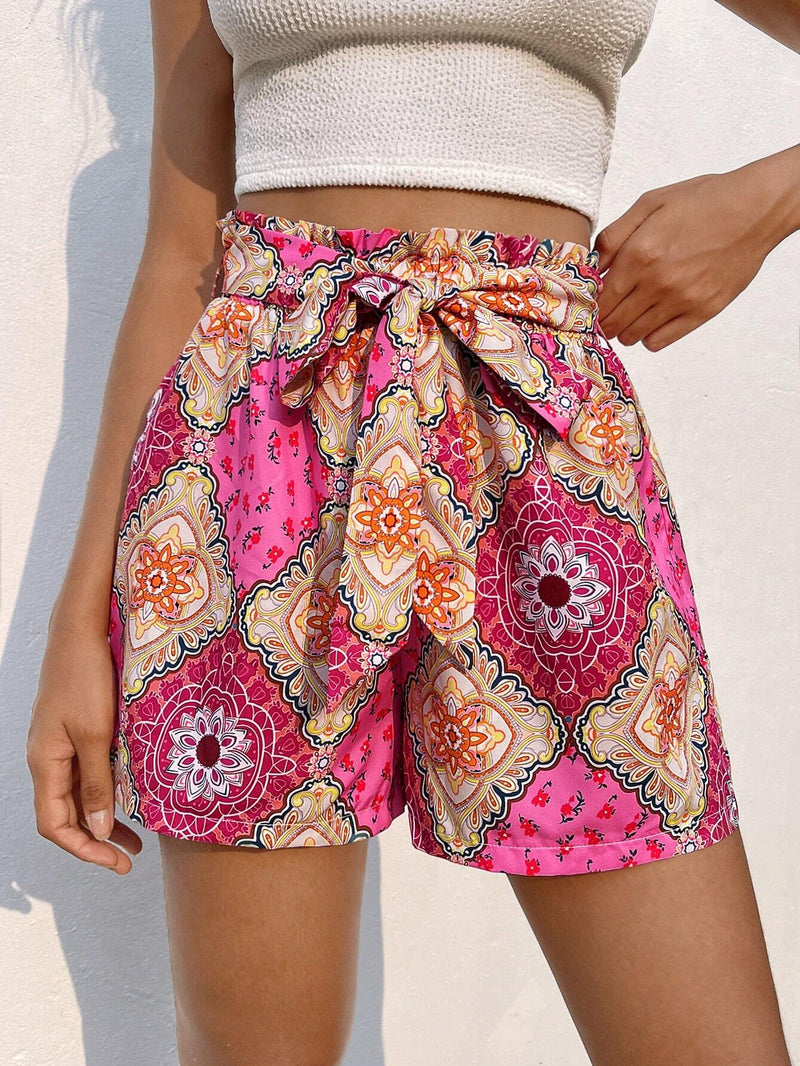 VCAY Shorts con cinturon con estampado floral de cintura con volante