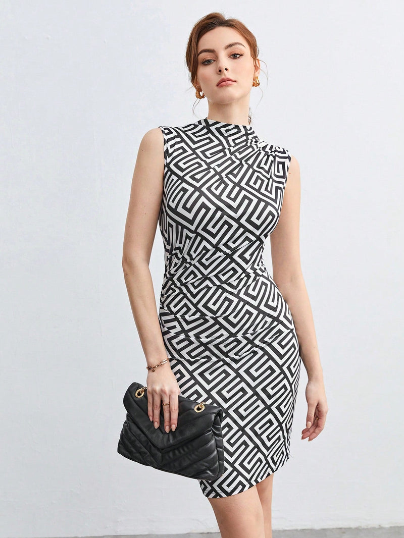 BIZwear Vestido ajustado de cuello alto con estampado geometrico