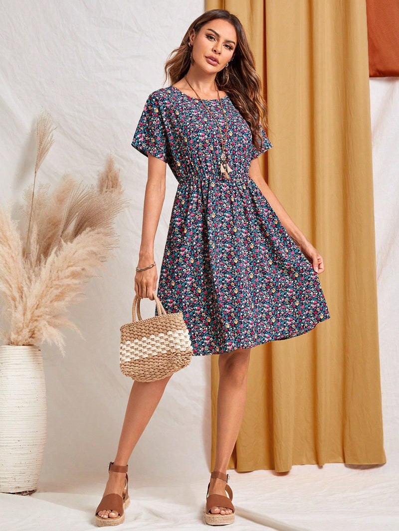 EMERY ROSE Vestido linea A con estampado floral