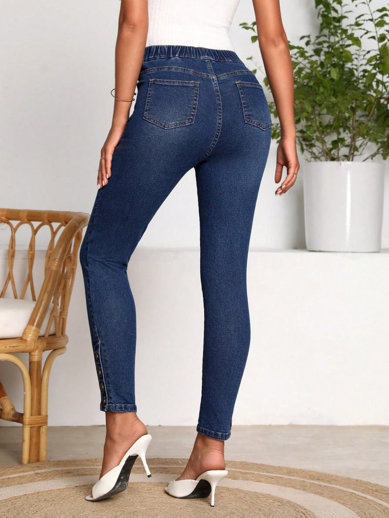 LUNE Jeans ajustados de talle alto con diseno de boton