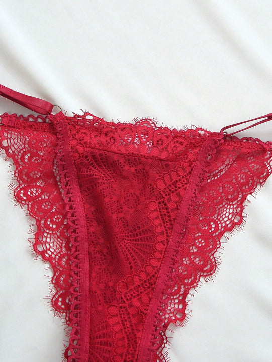 Conjunto de lenceria con encaje floral