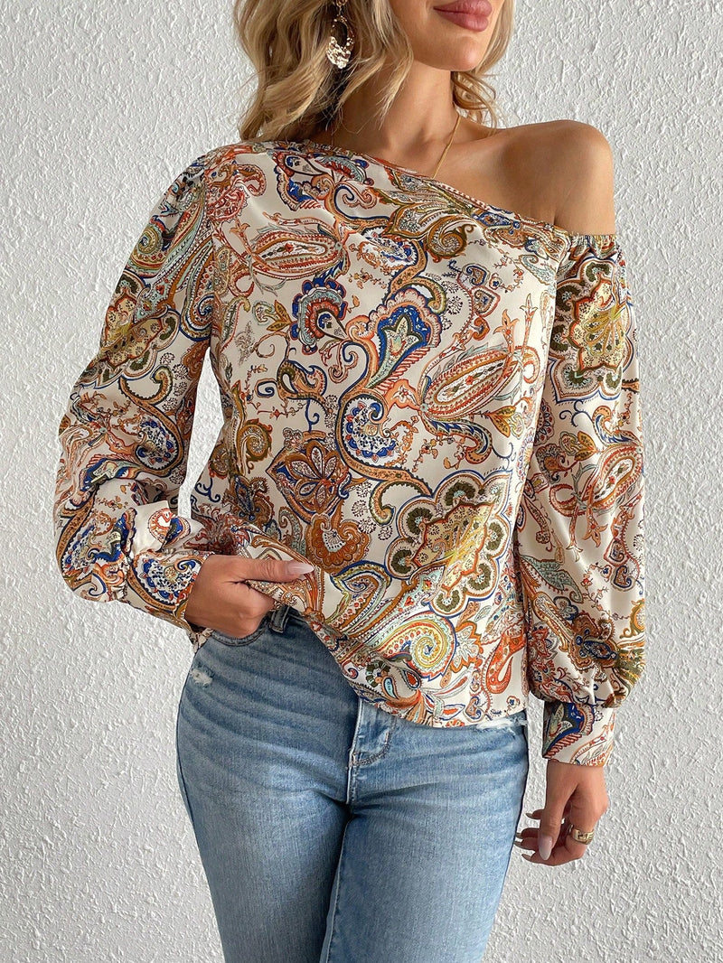 Blusa con estampado de paisley de cuello asimetrico de manga farol