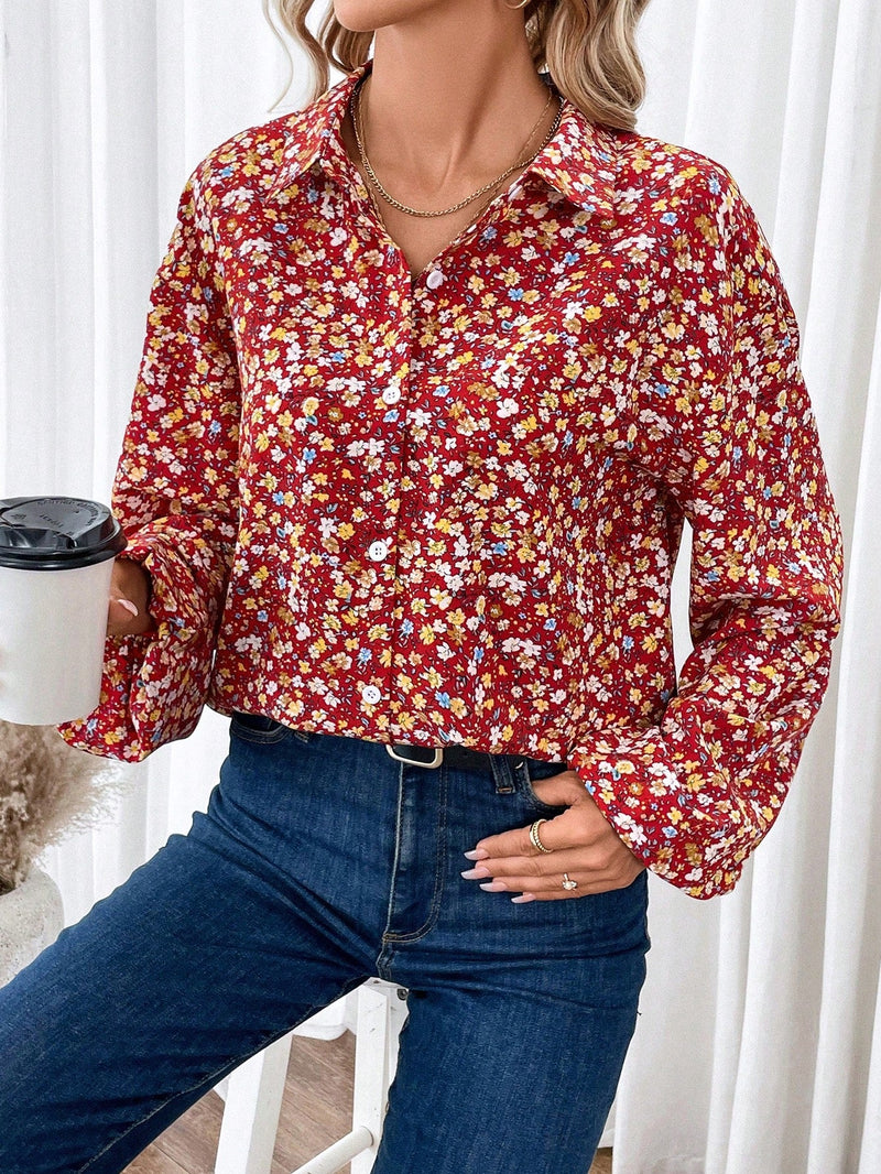 Frenchy Camisa con hombros caidos y estampado floral de florecitas