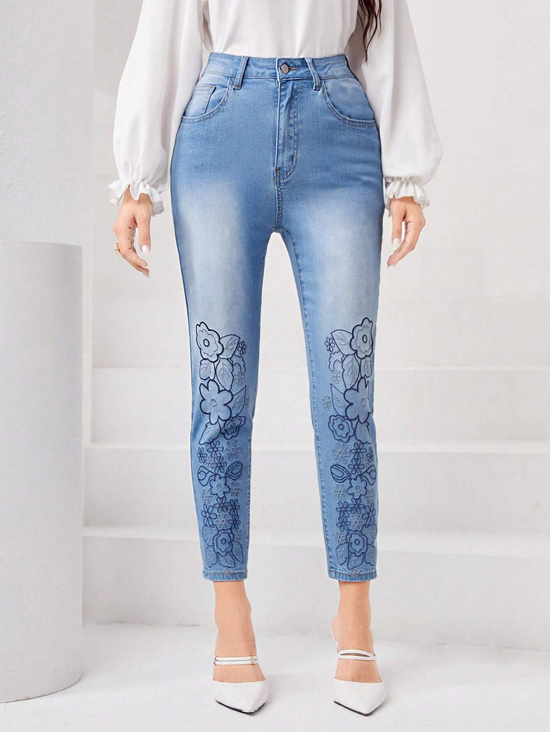 Prive Jeans ajustados con bordado floral