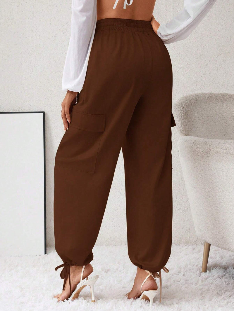 Essnce Pantalones cargo con bolsillo lateral con solapa bajo con cordon