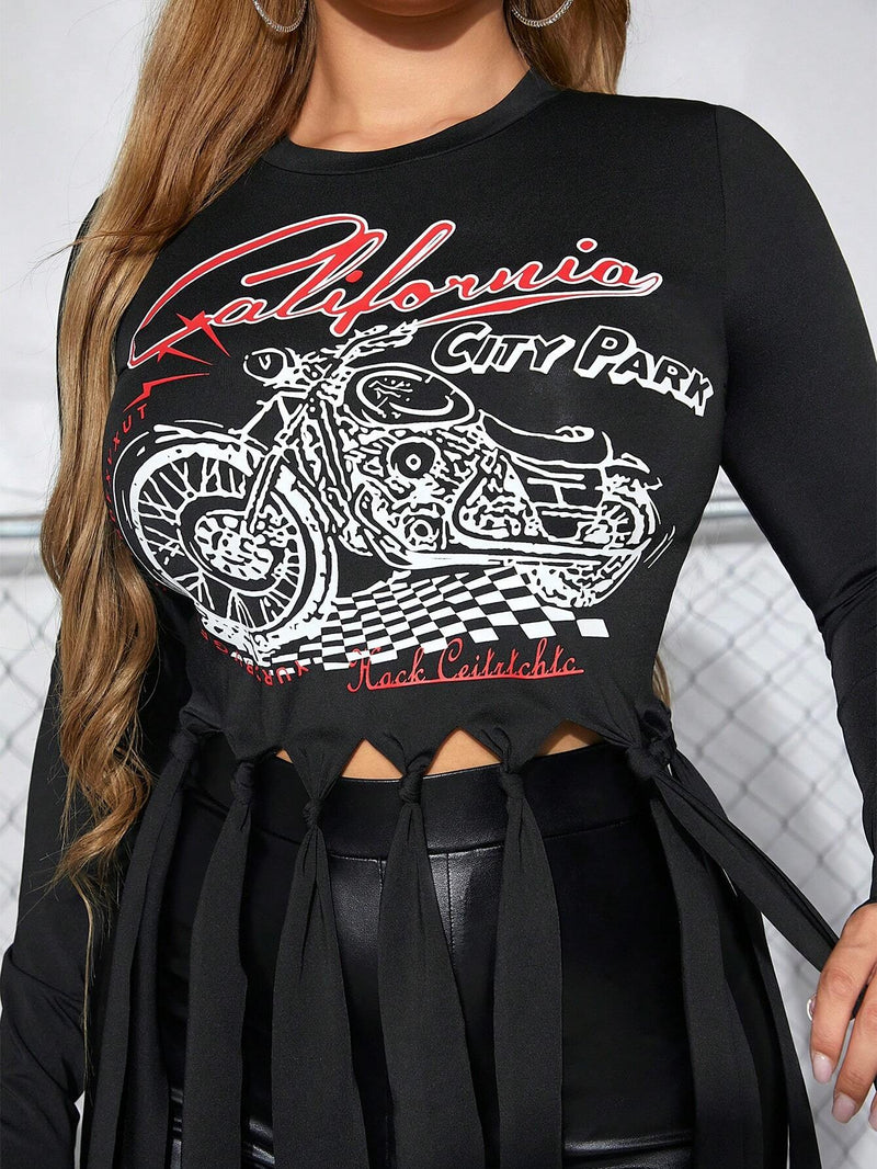 Camiseta con estampado de motocicleta y letra bajo asimetrico