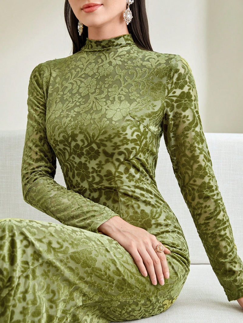 Modely Vestido Con Dobladillo De Sirena Y Cuello Medio Alto En Jacquard Floral Para Mujer