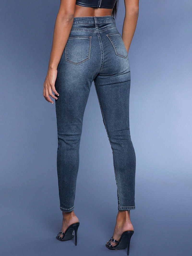 Haute Jeans Ajustados Rasgados Con Detalles De Cadena