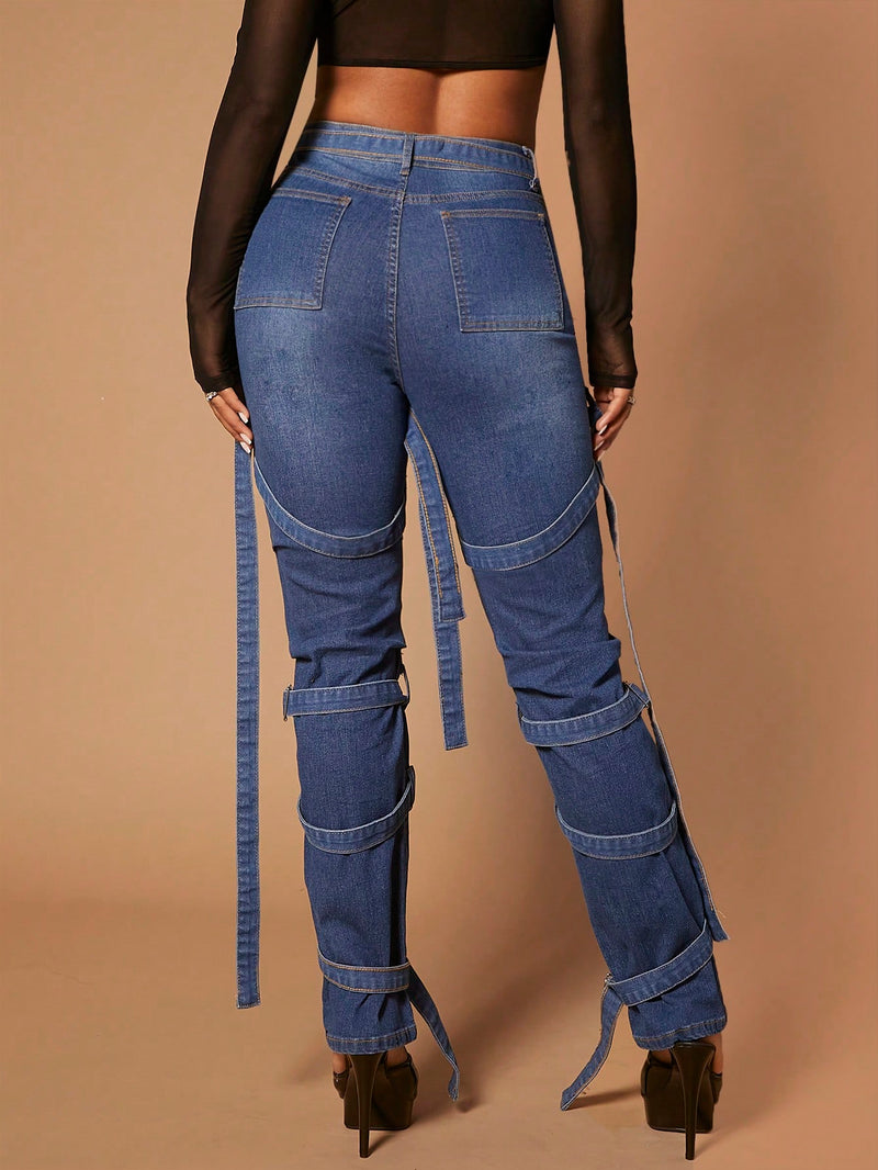 SXY Jeans Con Detalle De Tiras Rasgadas Y Hebillas