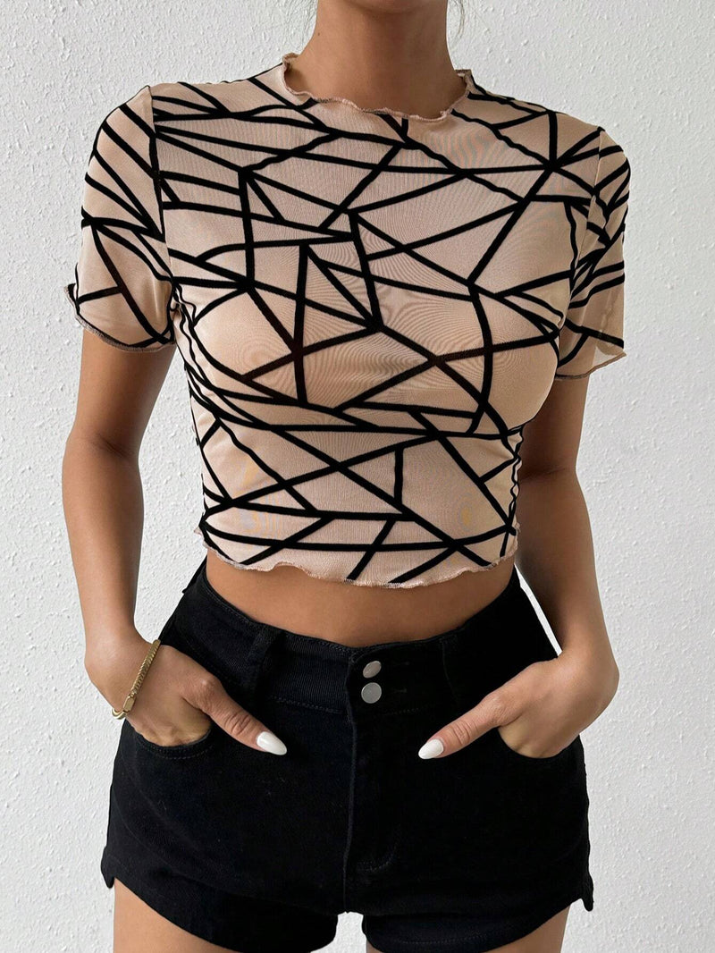 Essnce Top Corto De Mujer Con Estampado Geometrico