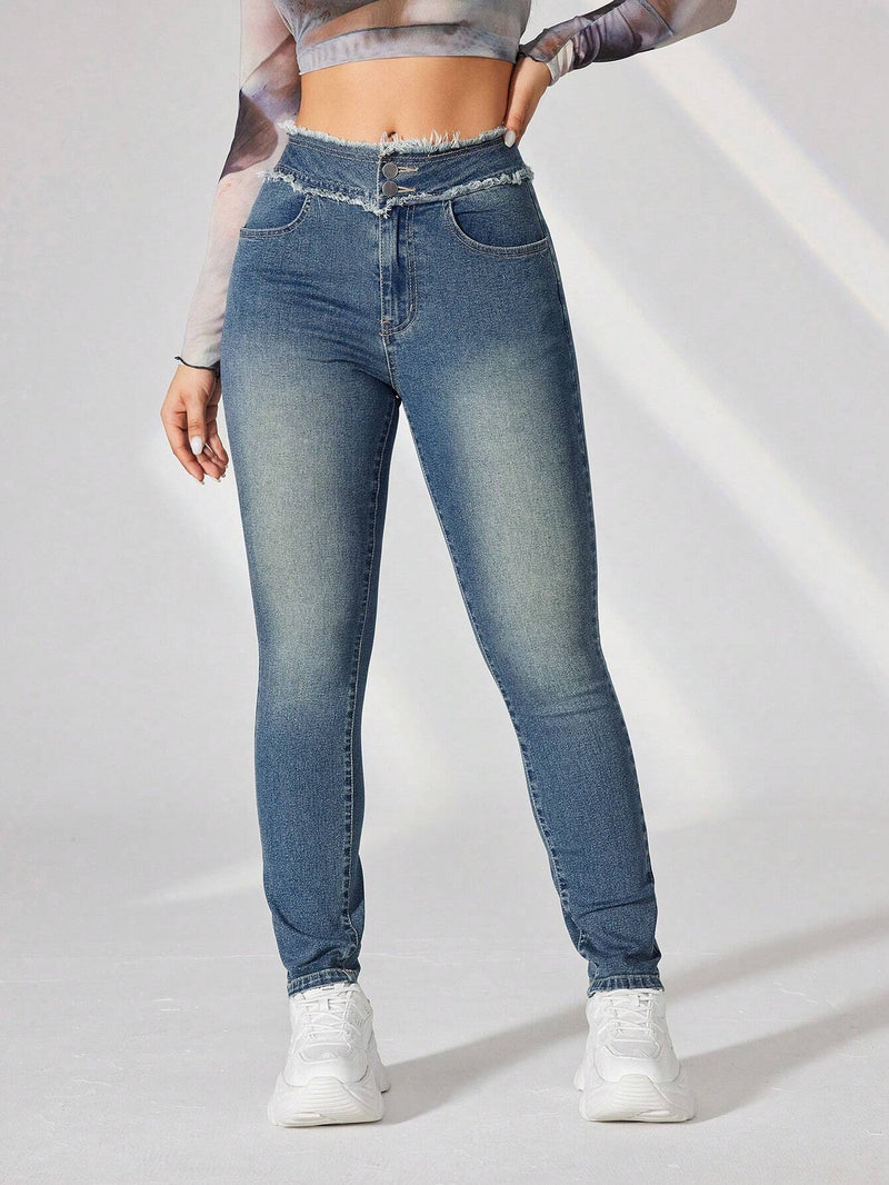 EZwear Jeans De Mujer Slim Fit En Jean Con Bajo Deshilachado Y Efecto Lavado