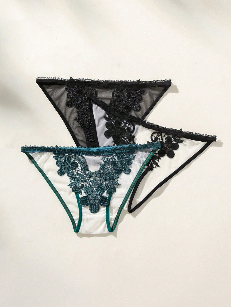 Panties Triangulares Con Diseno Hueco De Encaje Para Mujeres