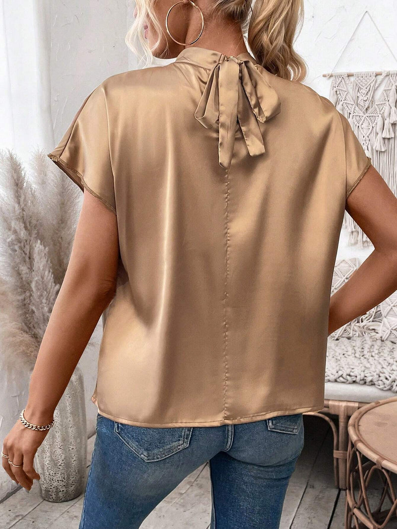 Camisa De Satin De Color Liso Con Cuello Alto