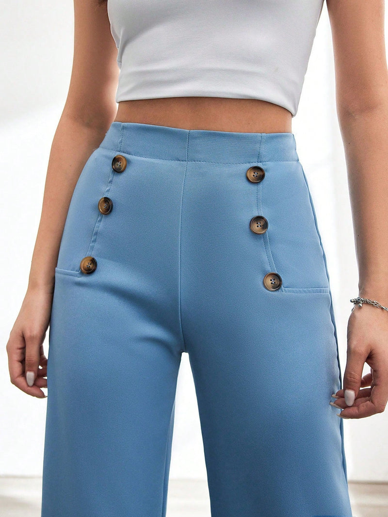 Pantalones decorados con botones cruzados para mujer