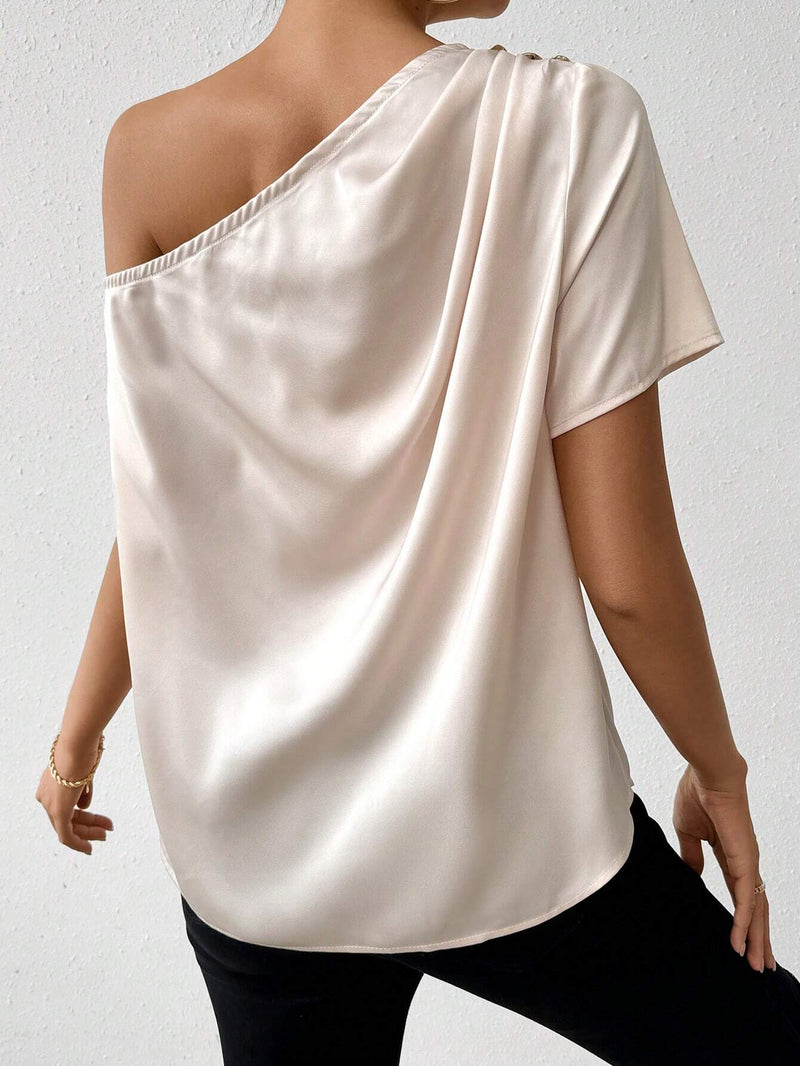 Essnce Camisa de mujer plisada con cuello asimetrico liso