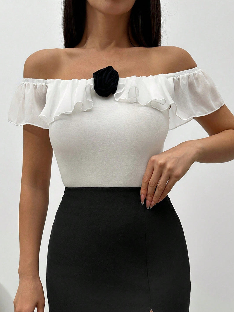 Frenchy Blusa Off-shoulder Para Mujer, Uso De Dos Formas, Top De Gasa Plisado Con Cuello Romantico Solido Adornado Con Flores 3d De Color Contrastante, Elastico, Ajuste Cenido, Versatil Y Elegante