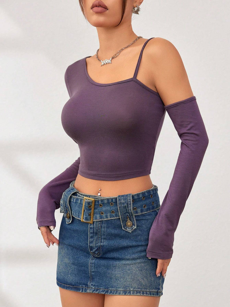 Camiseta Corta Ajustada Con Hombro Irregular Para Mujeres