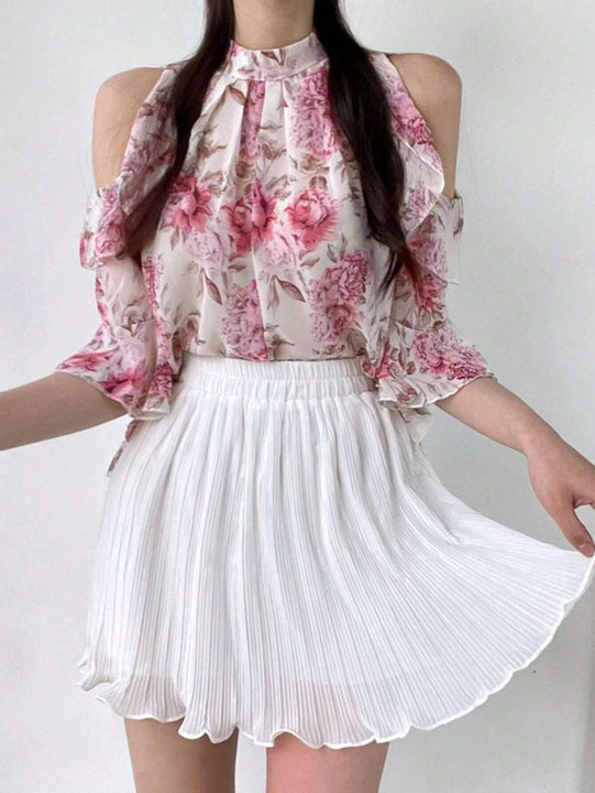 DAZY Blusa casual holgada plisada con cuello abierto y hombros descubiertos con diseno de flores