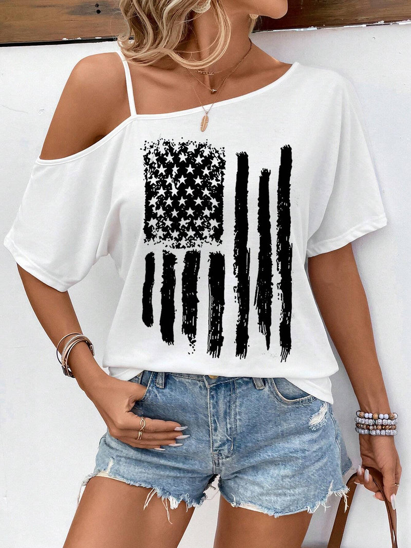 Camiseta de verano para mujer en version ampliada con patron simple y cuello asimetrico de manga corta con estampado de bandera estadounidense para el Dia de la Independencia