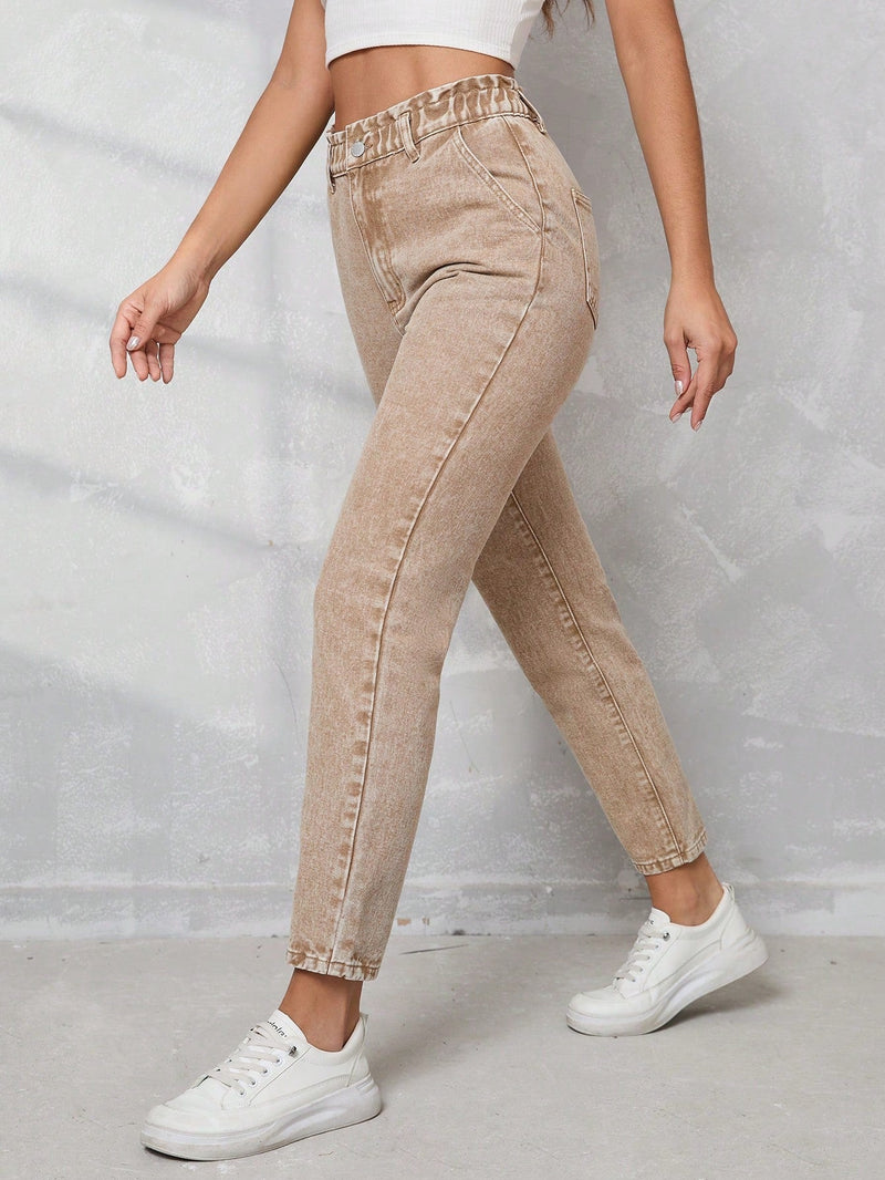 Tall Pantalones Jeans casuales para mujer con cintura elastica, detalle plisado y piernas conicas en color caqui