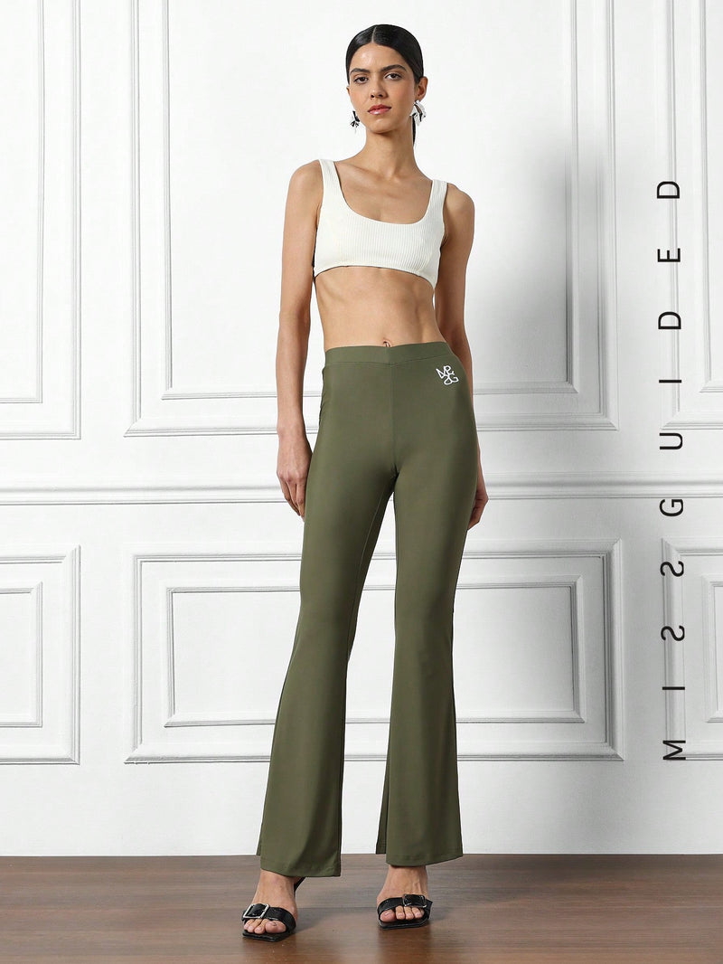 MISSGUIDED Pantalones acampanados informales con bordado de letras