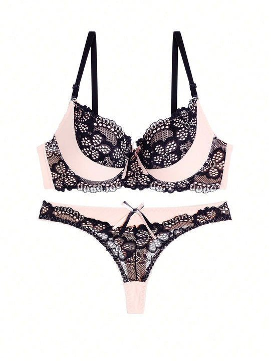 Conjunto atractivo de Brasier y tanga de encaje con bloques de color