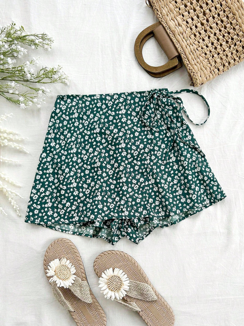 WYWH Shorts de A-Line con cinturon de lazo y diseno floral pequeno para mujer, ideal para vacaciones