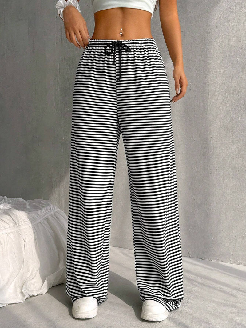 EZwear Pantalones casuales para mujeres con cintura elastica y estampado de rayas en blanco y negro