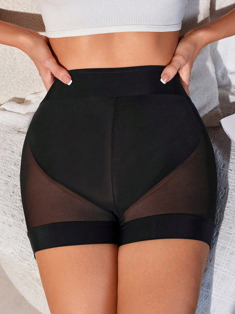 Pantalones cortos de mujer"} (Note: The term "boyshorts" is used in English as a style of women's underwear, but there is not a direct equivalent in Spanish. "Pantalones cortos de mujer