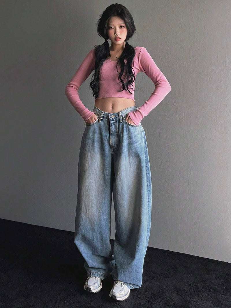 Pantalones largos de mezclilla para mujer lavados y decolorados con diseno de zanahoria