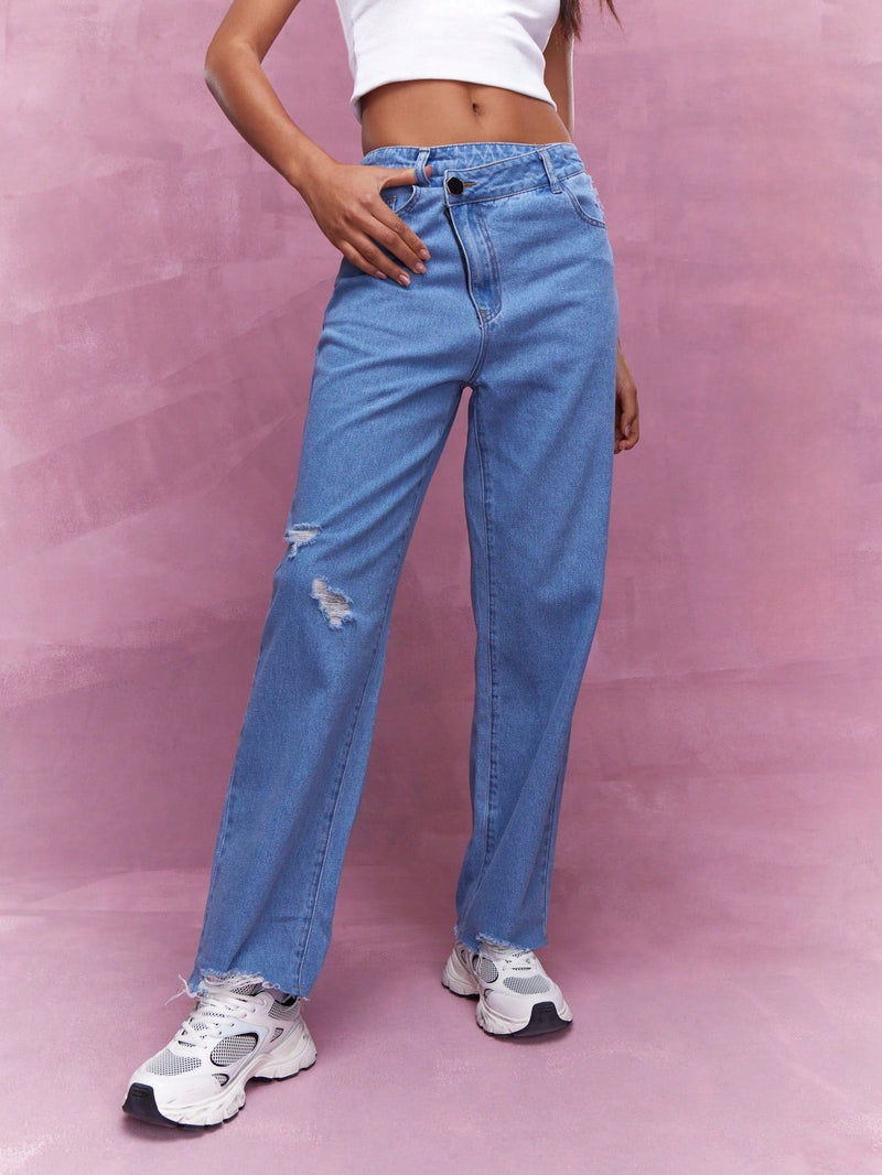 MISSGUIDED Jeans ajustados con diseno de cintura asimetrica y dobladillo desgastado