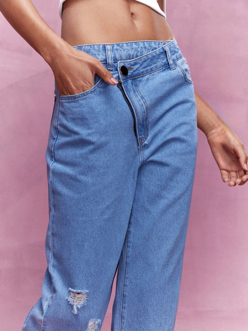 MISSGUIDED Jeans ajustados con diseno de cintura asimetrica y dobladillo desgastado