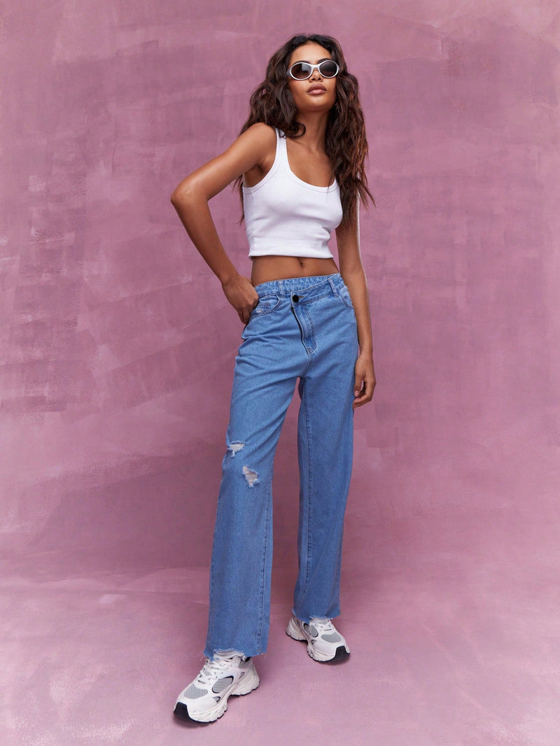 MISSGUIDED Jeans ajustados con diseno de cintura asimetrica y dobladillo desgastado