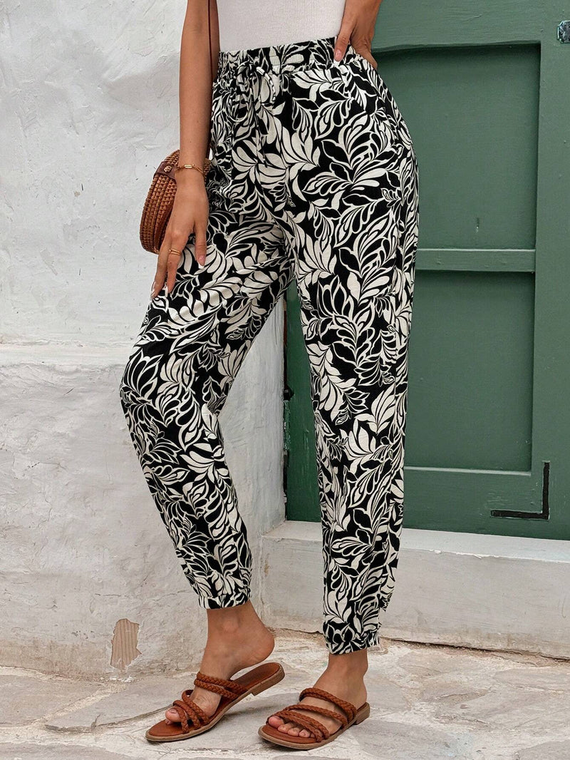 Frenchy Pantalones de bolsillo con diseno floral para resort