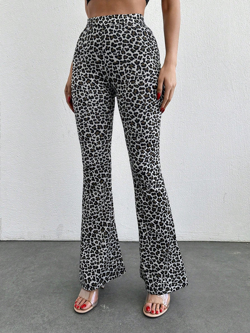 Tall pantalones acampanados con estampado de leopardo