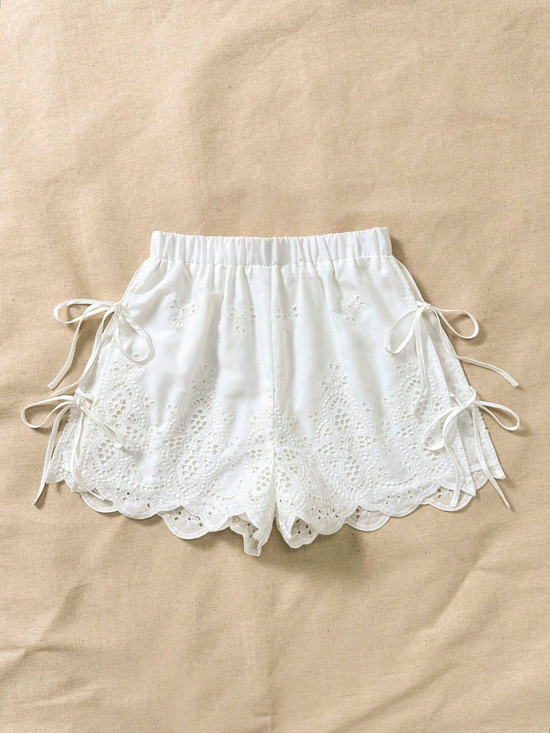 VCAY Shorts sueltos de cintura alta bordados en unicolor con lazo a ambos lados para mujeres, perfectos para unas romanticas vacaciones de verano en la playa