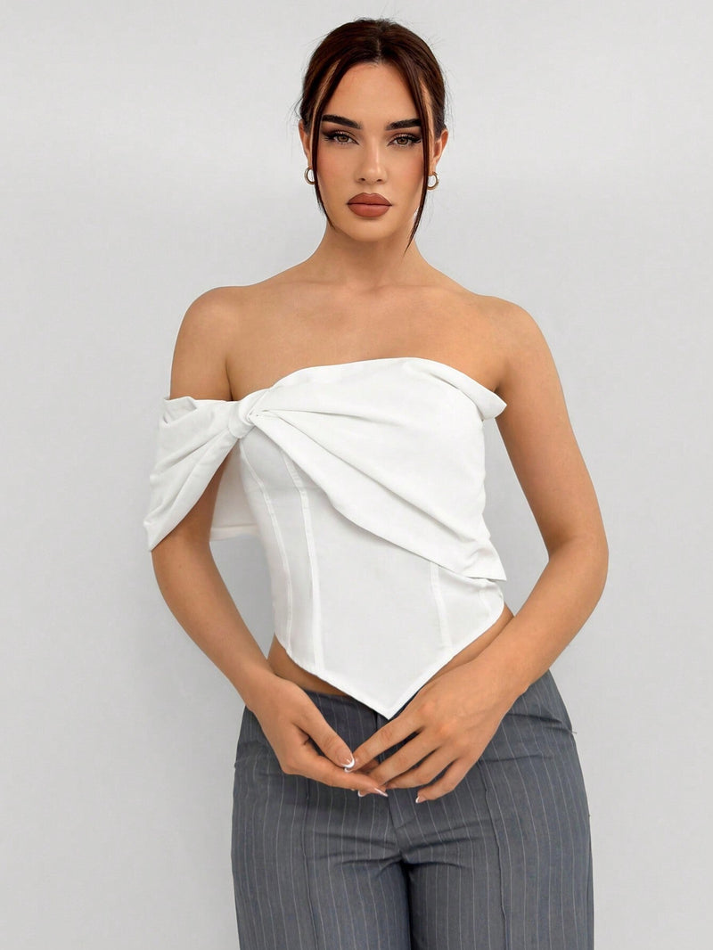 Aloruh Top blanco asimetrico elegante para fiesta de vacaciones de verano para mujeres con Enterizo sin tirantes y dobladillo puntiagudo de espina de pescado