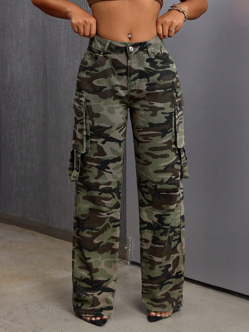 SXY Jeans cargo con bolsillos con solapa y estampado de camuflaje