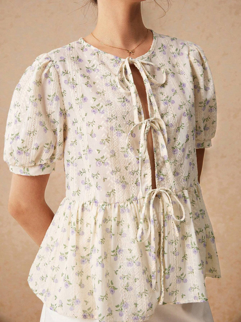 Camisa casual de manga corta con cuello redondo para mujer con estampado de flores, dobladillo con volantes y delantera atada, estilo 'Bridgerton' para verano